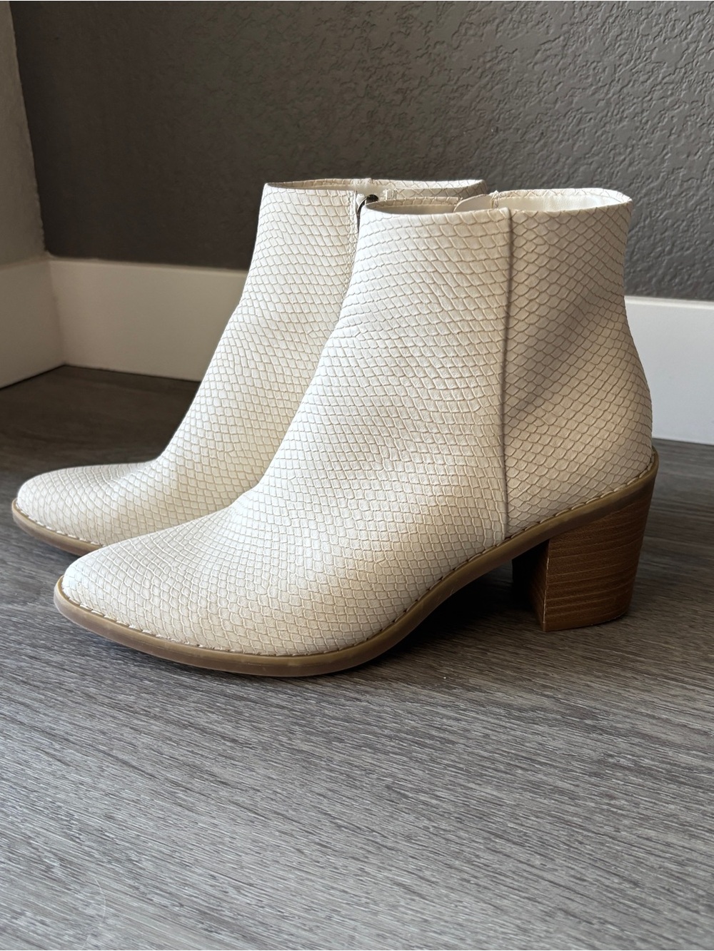 Universal Thread Cream Textured Ankle Booties with Stacked Wood Heel